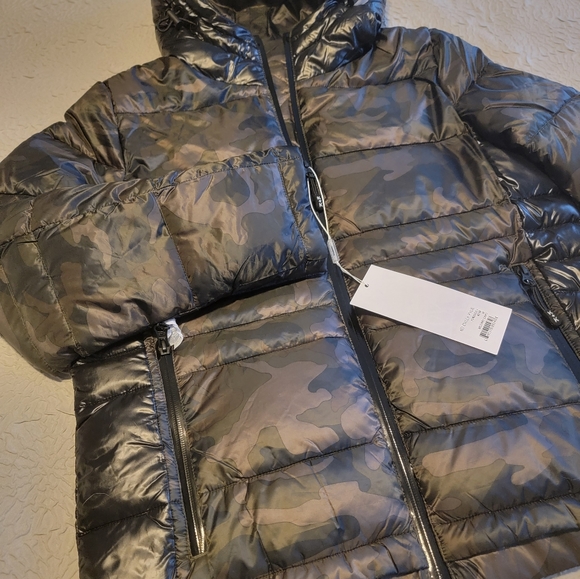 NWT Kendall & Kyle Packable Camo Puffer Jacket - Picture 4 of 4